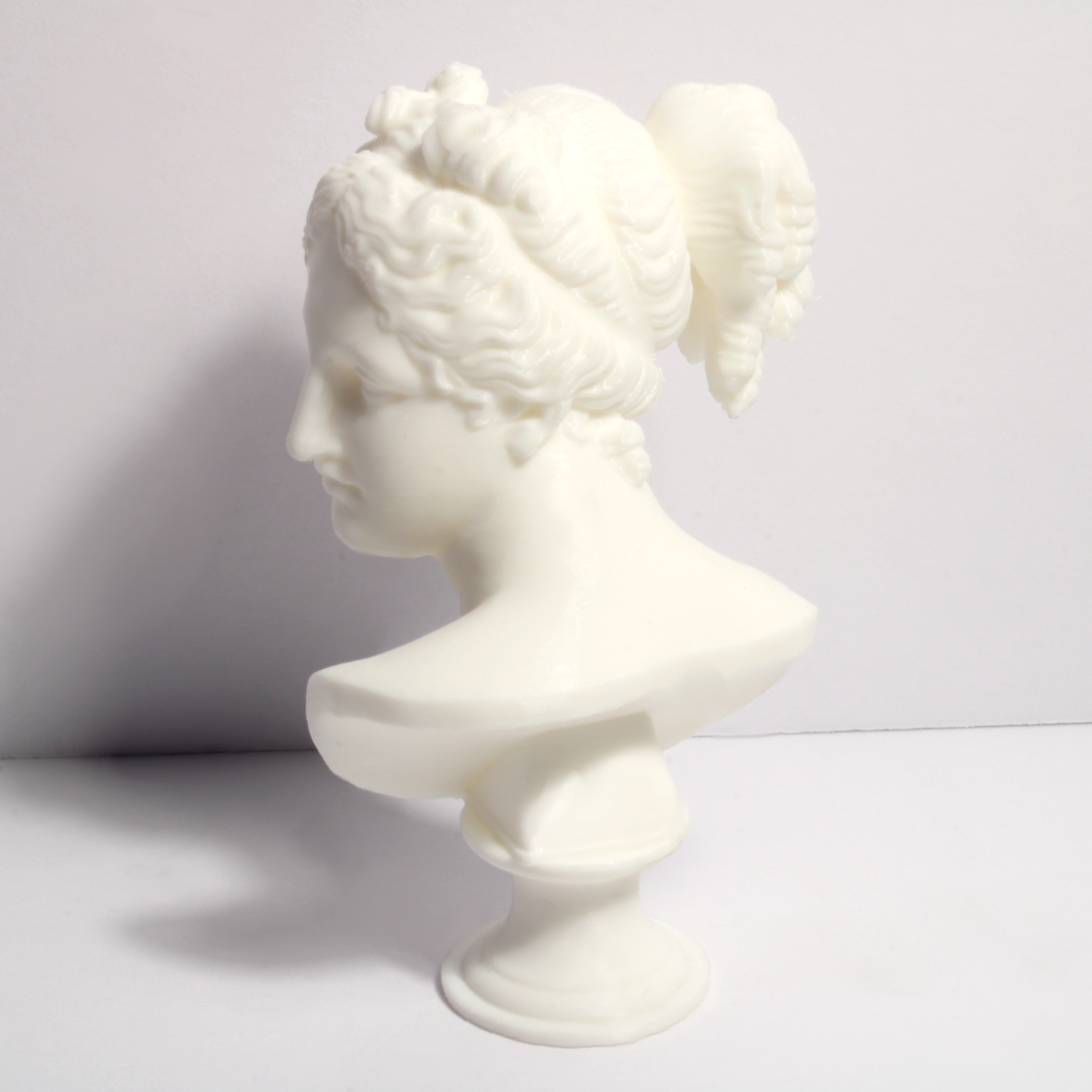 Venus Italica - by Antonio Canova – Miniature – ca. 1819 - 4 Inches - Image 2