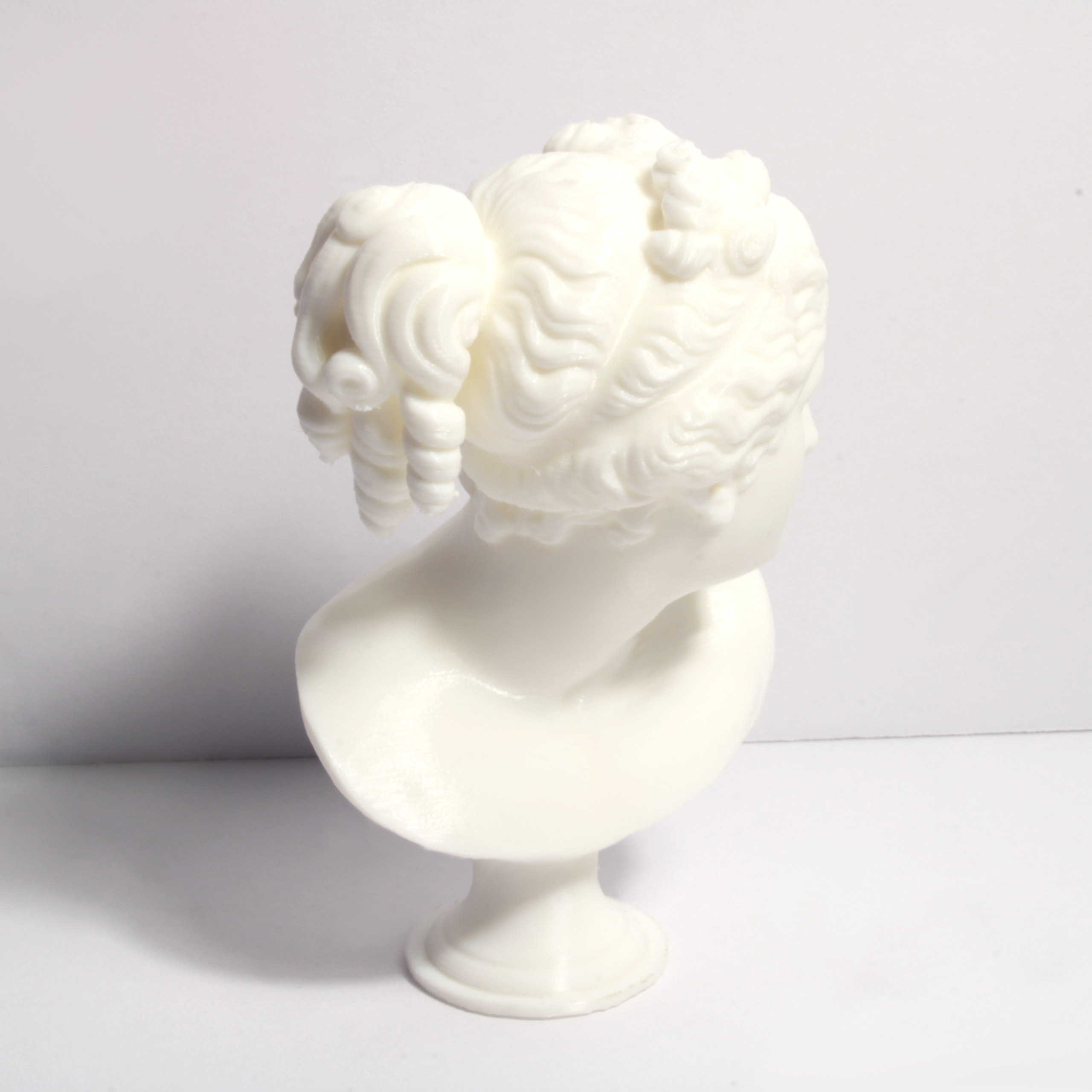 Venus Italica - by Antonio Canova – Miniature – ca. 1819 - 4 Inches - Image 3